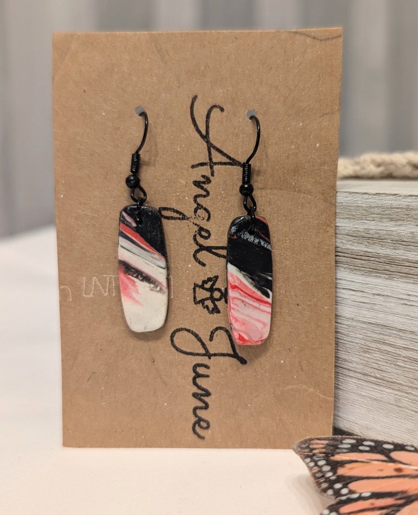 Wing effect black white and red